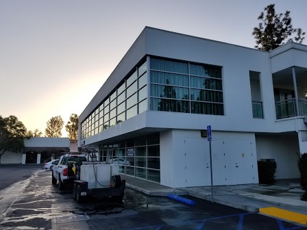 Office building window cleaning in Woodland Hills